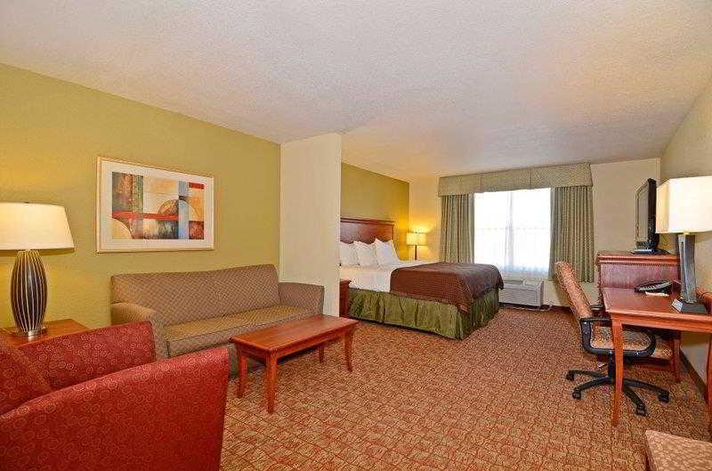 Heritage Hotel And Suites Dickinson Room photo